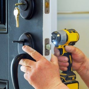 Установка замка в Гомеле