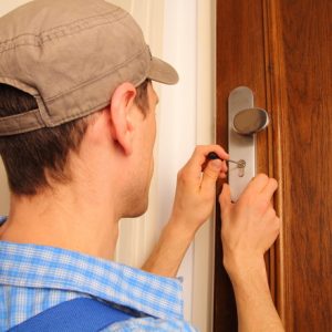 Вскрытие и ремонт замка