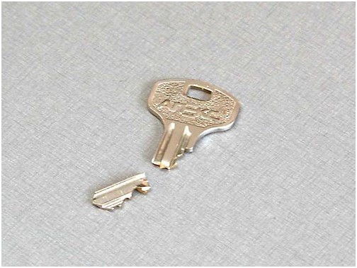 извлечение обломков ключей в Минске