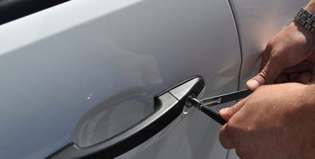 Не открывается дверь автомобиля в Витебске