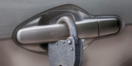Не открывается дверь автомобиля в Могилеве